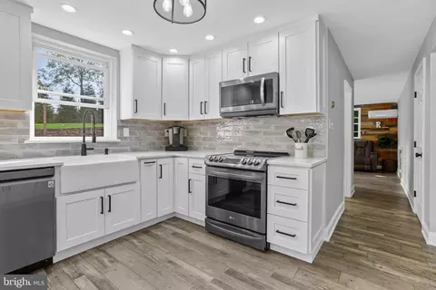 Kitchen - 85 Ruby Rd, Chadds Ford, PA 19317 photo 3 of 4