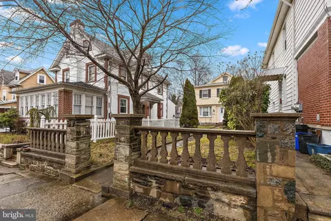 Exterior - 8525 Monroe Ave, Upper Darby, PA 19082 photo 3 of 4