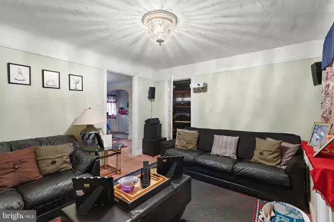 Living - 8525 Monroe Ave, Upper Darby, PA 19082 photo 2 of 2