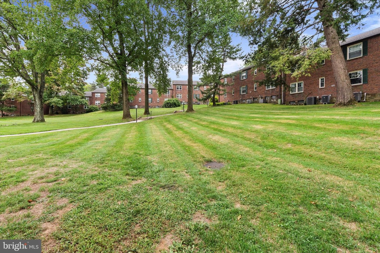 Exterior - 500 E Lancaster Ave #119D, Wayne, PA 19087 photo 3 of 4