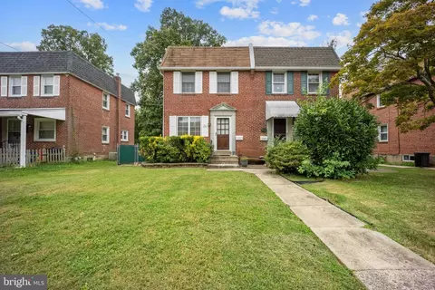 121 W Sylvan Ave, Morton, PA 19070