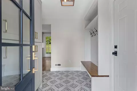 Entry Way - 807 Eagle Rd, Wayne, PA 19087 photo 6 of 17