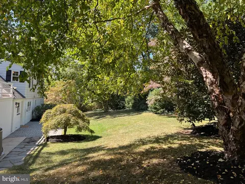 Exterior - 807 Eagle Rd, Wayne, PA 19087 photo 10 of 13