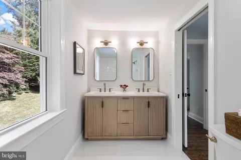 Bath - 807 Eagle Rd, Wayne, PA 19087 photo 6 of 7