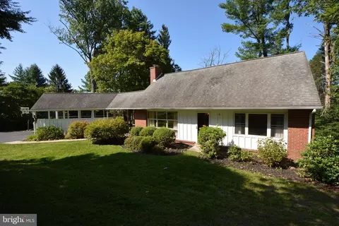 574 Rosemary Cir, Media, PA 19063