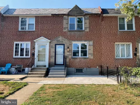 5154 Crestwood Dr, Clifton Heights, PA 19018