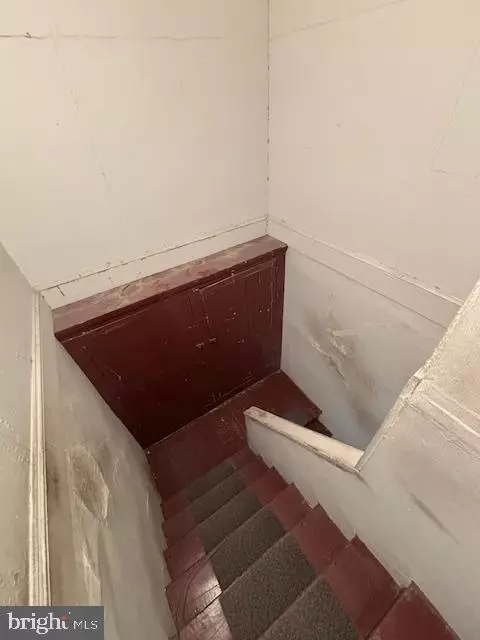 Entry Way - 423 Spruce Ave, Upper Darby, PA 19082 photo 5 of 6