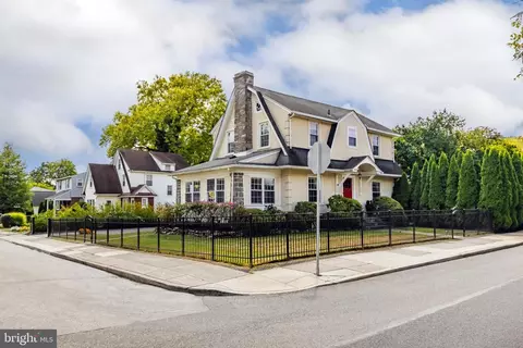 1 Golf Rd, Havertown, PA 19083