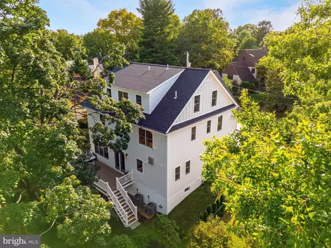 Exterior - 309 Overhill Rd, Wayne, PA 19087 photo 5 of 11