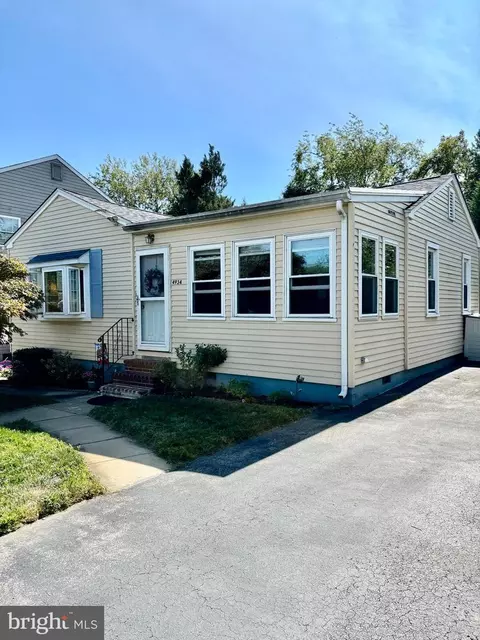4934 Demaio Dr, Brookhaven, PA 19015