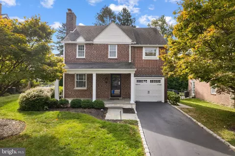 13 Braeburn Rd, Havertown, PA 19083