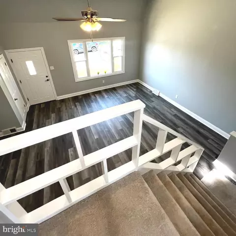 1407 Simpson St, Marcus Hook, PA 19061 photo 8