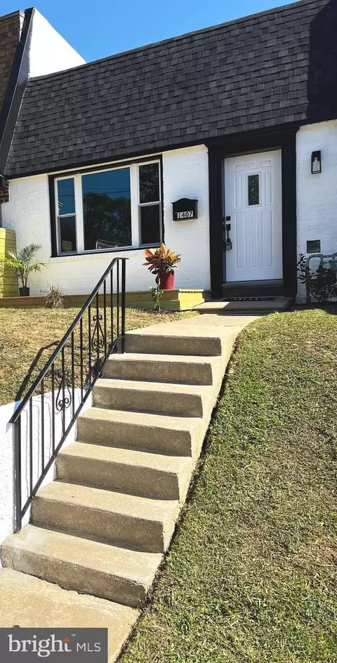 1407 Simpson St, Marcus Hook, PA 19061 photo 2