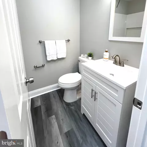 1407 Simpson St, Marcus Hook, PA 19061 photo 27