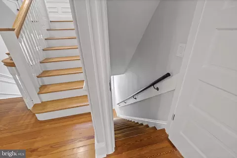 Entry Way - 321 S Wayne Ave, Wayne, PA 19087 photo 14 of 18