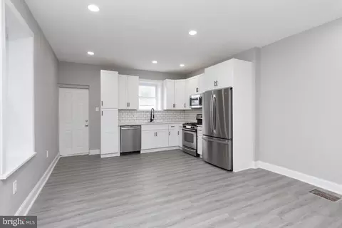 405 S 4th St, Darby, PA 19023