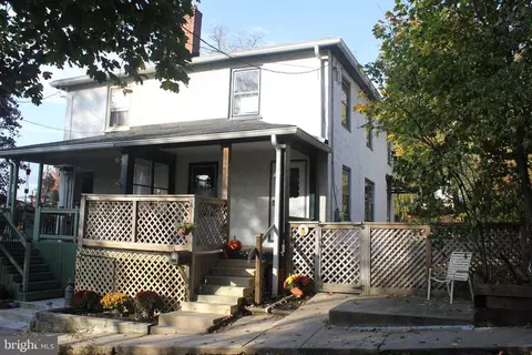 303 Pennsylvania Ave, Wayne, PA 19087