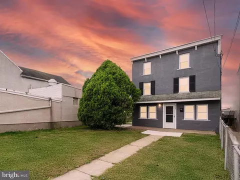 312 Market St, Marcus Hook, PA 19061