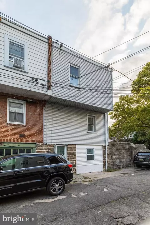 Exterior - 200 Kingston Rd, Upper Darby, PA 19082 photo 6 of 6