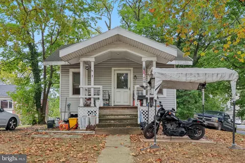 7 Mckinley Ave, Norwood, PA 19074