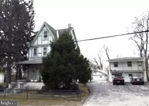 514 W Oak Ln, Glenolden, PA 19036