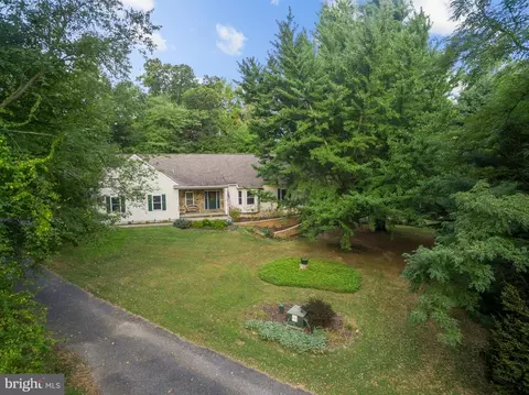 319 Llewelyn Rd, Chester Heights, PA 19017