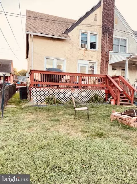 26 Walnut St, Marcus Hook, PA 19061 photo 4