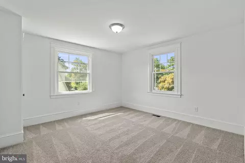 22 E Marshall Rd, Lansdowne, PA 19050 photo 17