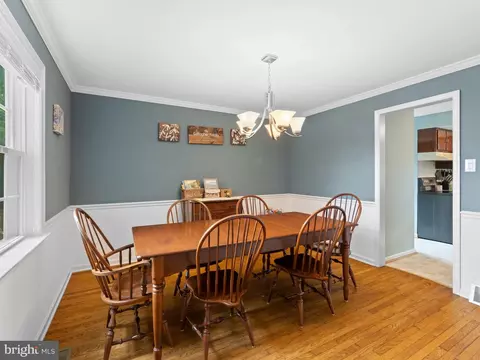 Dining - 67 Old State Rd, Springfield, PA 19064 photo 2 of 2