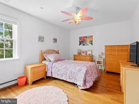Bedroom - 67 Old State Rd, Springfield, PA 19064 photo 5 of 8
