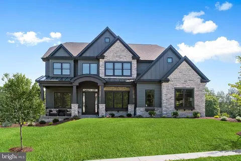115 Bella Dr, Broomall, PA 19008
