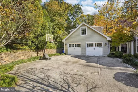 Exterior - 709 Eagle Rd, Wayne, PA 19087 photo 3 of 12