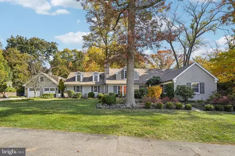 Exterior - 709 Eagle Rd, Wayne, PA 19087 photo 2 of 12