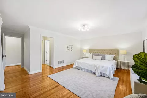 Bedroom - 709 Eagle Rd, Wayne, PA 19087 photo 3 of 10