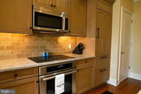 Kitchen - 108 E Lancaster Ave #B-2, Wayne, PA 19087 photo 2 of 4