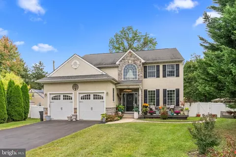 119 Old Pennell Rd, Media, PA 19063