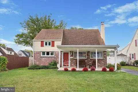 701 Brighton Ter, Secane, PA 19018