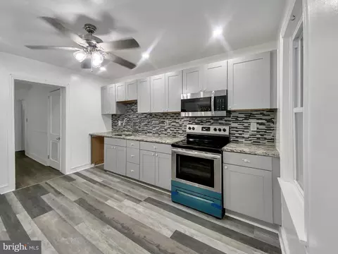 78 N Sycamore Ave, Clifton Heights, PA 19018