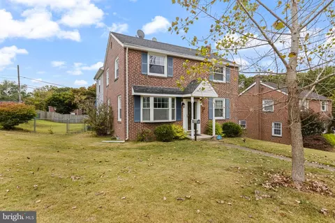 660 Newlin Rd, Springfield, PA 19064