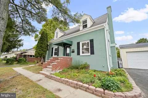 1618 Meetinghouse Rd, Boothwyn, PA 19061