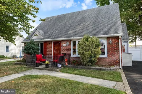 2644 Wood Rd, Secane, PA 19018