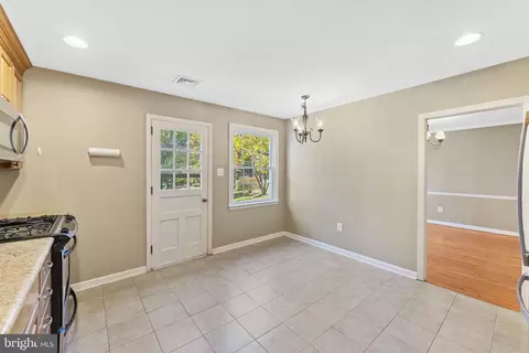 411 Saint Davids Ave, Wayne, PA 19087 photo 6