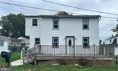 4007 W 13th St, Trainer, PA 19061