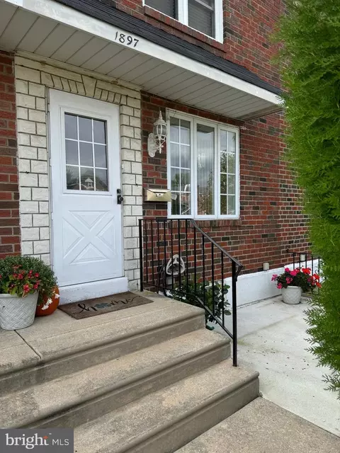 1897 Carter Rd, Folcroft, PA 19032