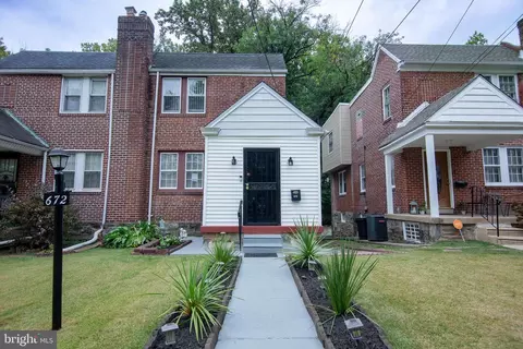 672 Yeadon Ave, Lansdowne, PA 19050