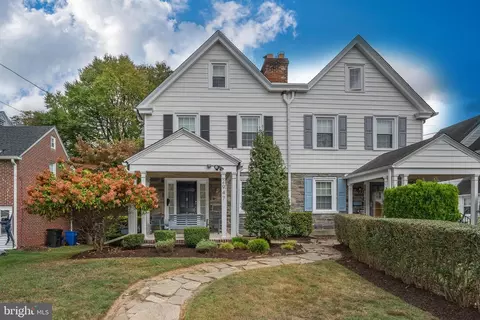 2947 Oakford Rd, Ardmore, PA 19003
