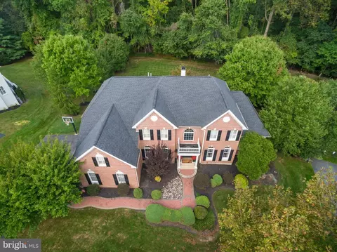 11 Rose Tree Dr, Glen Mills, PA 19342