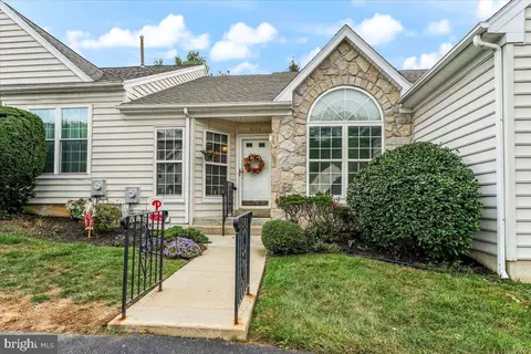 4213 Chatham Cir, Aston, PA 19014