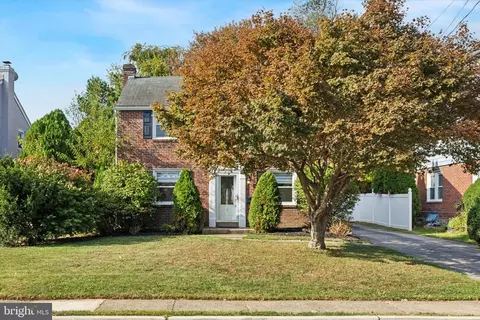 32 Upland Rd, Havertown, PA 19083