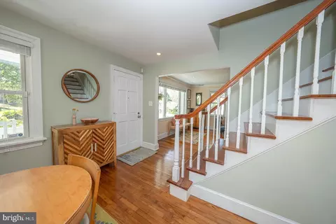 Entry Way - 107 Radnor Rd, Wayne, PA 19087 photo 1 of 2